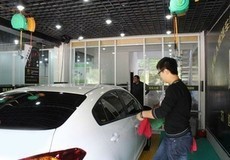 10元搶購超值車用玻璃水，高效去污護(hù)玻璃！